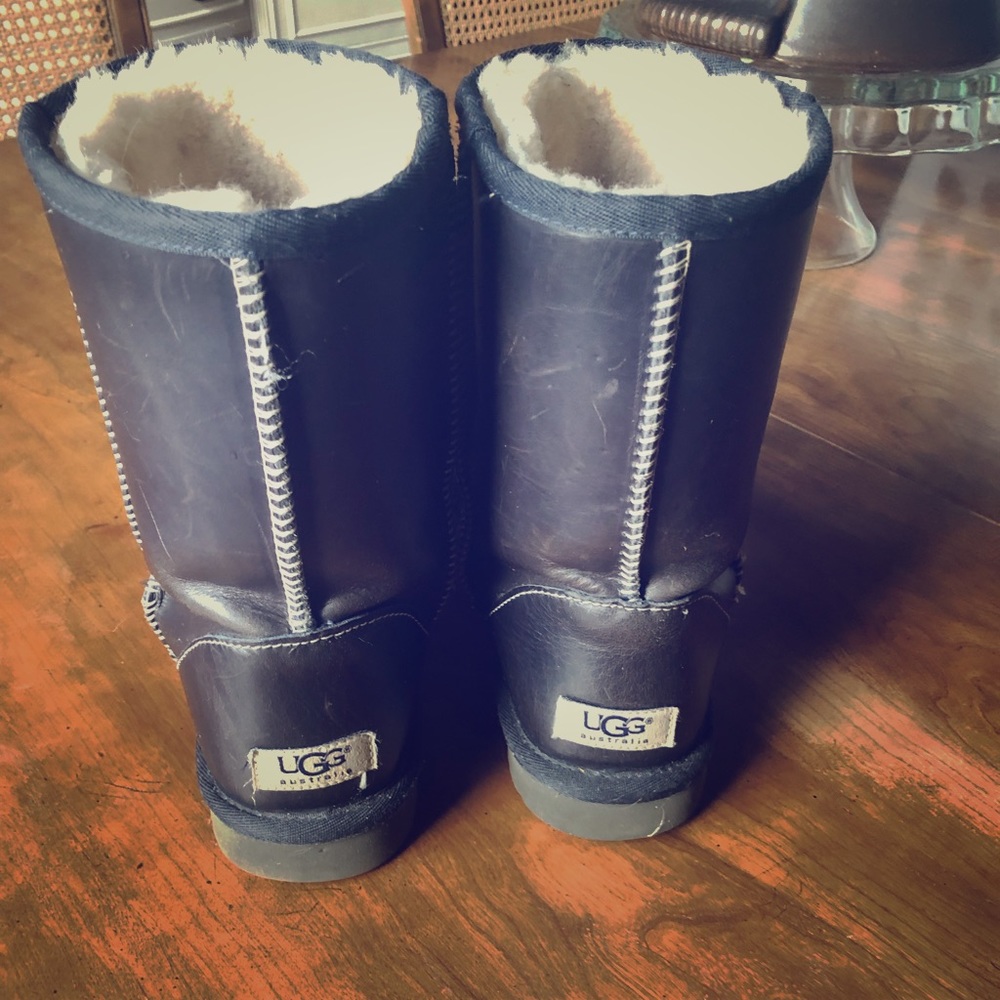 Black smooth leather Ugg Boots women's size 7